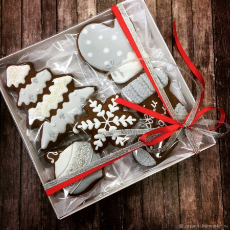 Коробка с прозрачной крышкой 25•25•4 см Белая (крышка+дно) Коробка с прозрачной крышкой 25•25•4 см Белая (крышка+дно)