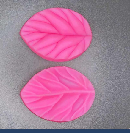 Молд силиконовый (вайнер) Лист Большой риф., комплект 2 шт (70•50 мм) Молд силиконовый (вайнер) Лист Большой риф., комплект 2 шт (70•50 мм)